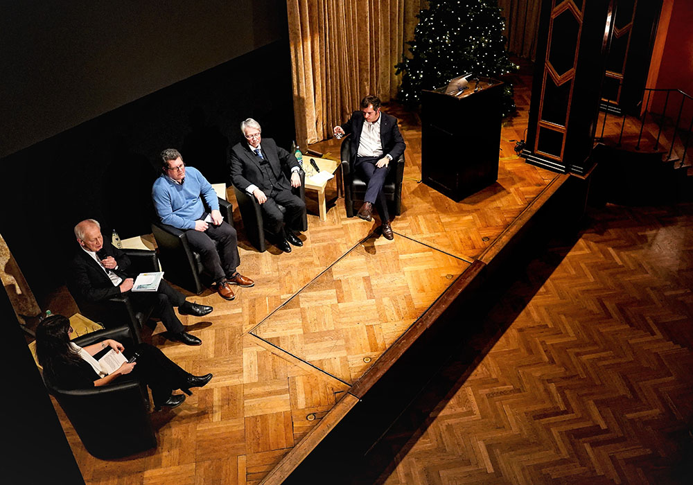 Panel discussion “What might sustainable agriculture look like in the future?” at the Münchner Künstlerhaus on 3 December 2019.