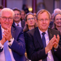 Federal President Frank-Walter Steinmeier (left) and acatech President Jan Wörner (right) at the 2023 acatech gala.