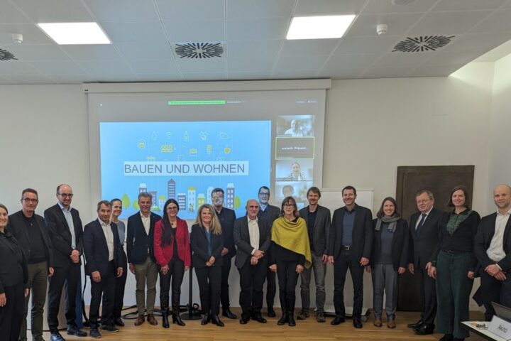 On February 28, the Building & Living project team welcomed the members of the Stakeholder Advisory Board and guests to the acatech office in Munich.